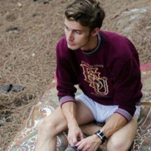 Meet your Posher, Simms